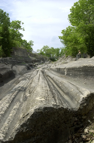 Fouth slide, grooves at Kellys Island